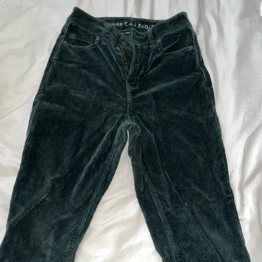 American eagle mom jean-green corduroy size 000 regular